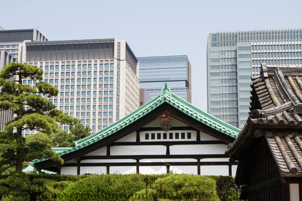 10 Days in Tokyo: Imperial Palace and Yanaka